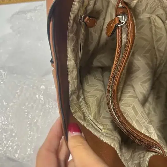 Chaps Dresden Faux Leather Bucket Shoulder Bag - Picture 8 of 13